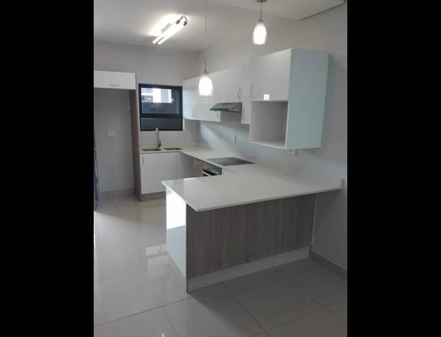 2 BEDROOM APARTMENT FOR SALE IN UMHLANGA RIDGE
